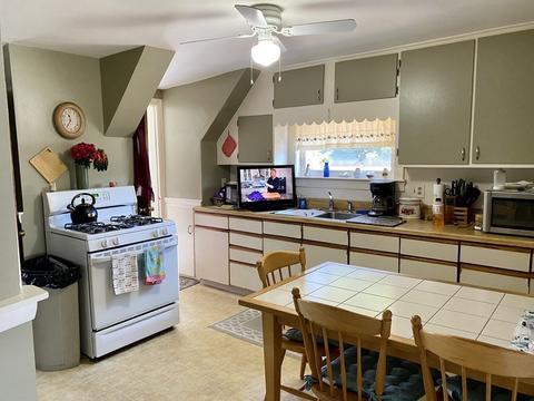 67 Everett St, Everett, MA 02149 photo 4