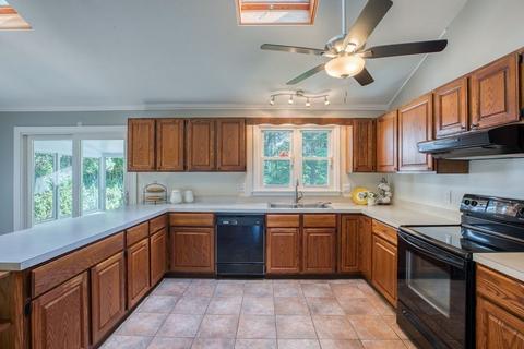6 Sterling Dr, Easthampton, MA 01027 photo 6