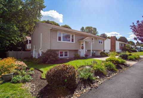 17 Ryan Rd, Danvers, MA 01923 photo 2