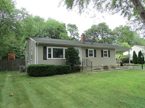 32 Scarsdale Rd, Springfield, MA 01129 photo 1