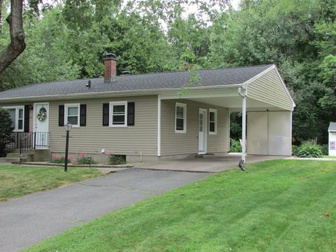 32 Scarsdale Rd, Springfield, MA 01129 photo 3