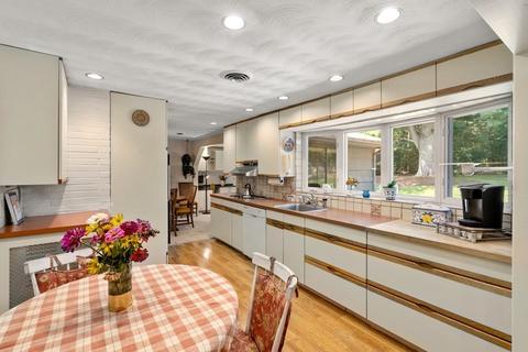 13 Michael Rd, Framingham, MA 01701 photo 11