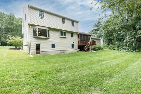 14 Brook St, Rowley, MA 01969 photo 4