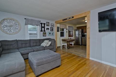 17 Graham Dr, Chicopee, MA 01013 photo 6