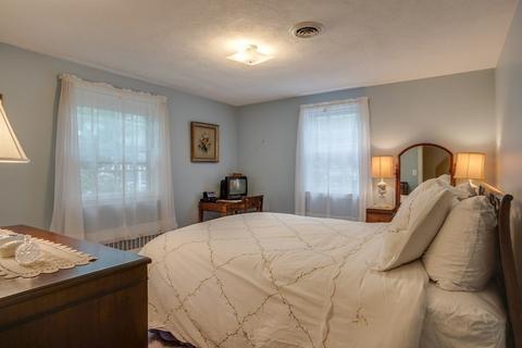 116 Meadowbrook Rd, Needham, MA 02492 photo 22