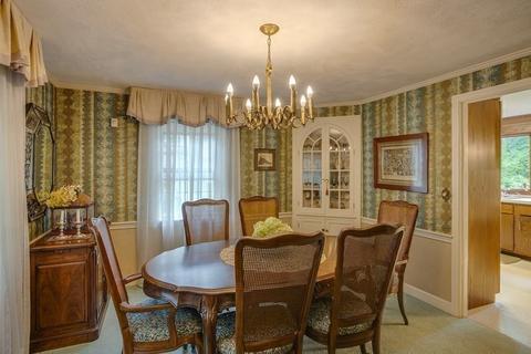 116 Meadowbrook Rd, Needham, MA 02492 photo 13