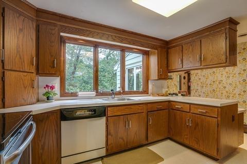 116 Meadowbrook Rd, Needham, MA 02492 photo 10