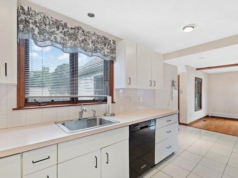 15 Columbia Ter, Dedham, MA 02026 photo 13