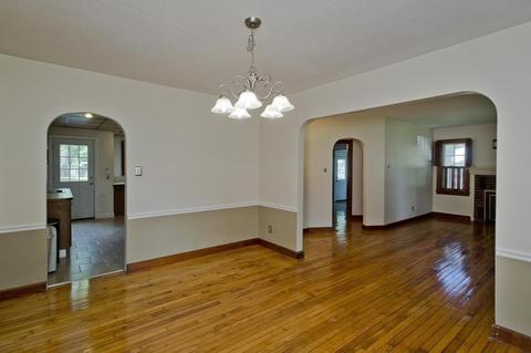132 Parkerview St, Springfield, MA 01129 photo 9