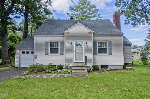 132 Parkerview St, Springfield, MA 01129 photo 1