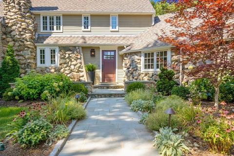 957 Main St, Hingham, MA 02043 photo 2