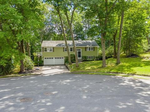 6 Ivy Cir, Wellesley, MA 02482 photo 1