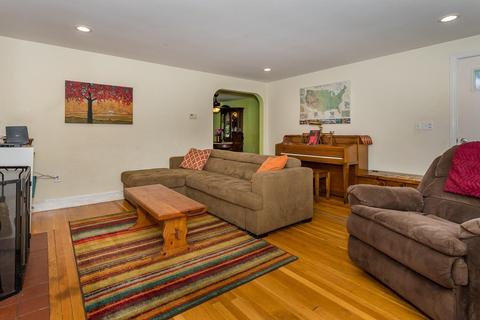 42 Bartlett Rd, Randolph, MA 02368 photo 2