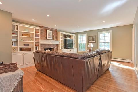7 Frontier Dr, Walpole, MA 02081 photo 17