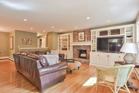 7 Frontier Dr, Walpole, MA 02081 photo 21