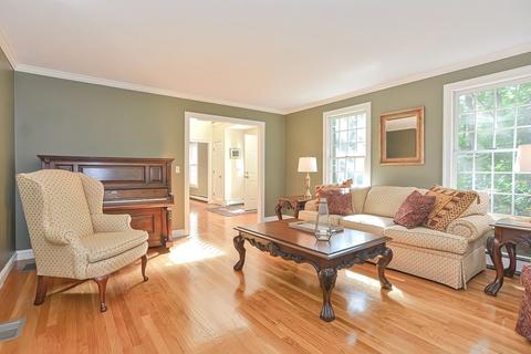 7 Frontier Dr, Walpole, MA 02081 photo 5