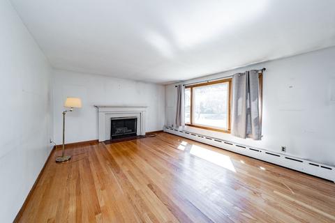 61 Davis St, Springfield, MA 01104 photo 11