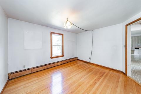 61 Davis St, Springfield, MA 01104 photo 17