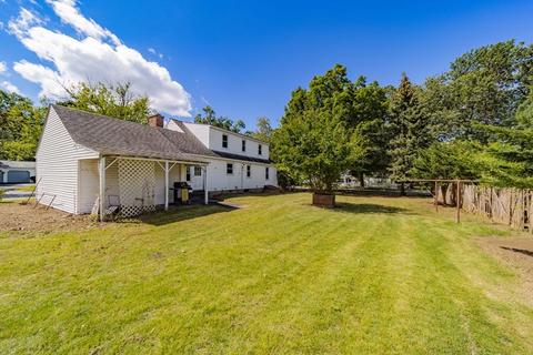61 Davis St, Springfield, MA 01104 photo 5