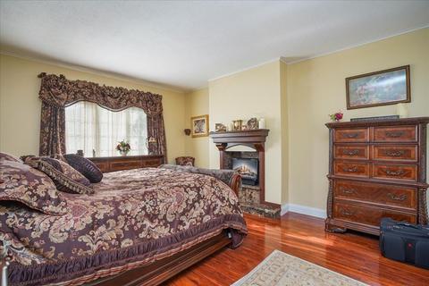 159 Waldorf St, Springfield, MA 01109 photo 6