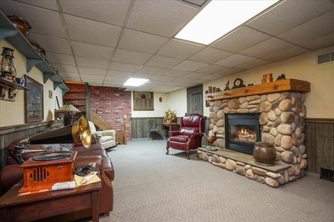 159 Waldorf St, Springfield, MA 01109 photo 12