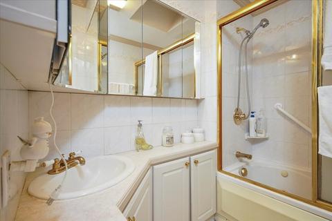 159 Waldorf St, Springfield, MA 01109 photo 11