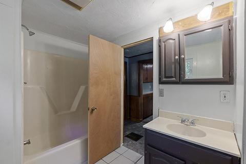 75 Main Rd, Phillipston, MA 01331 photo 23