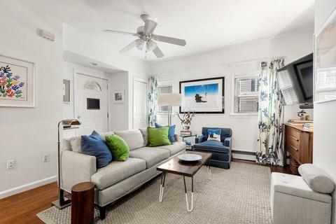 256 E St #1, Boston, MA 02127 photo 5