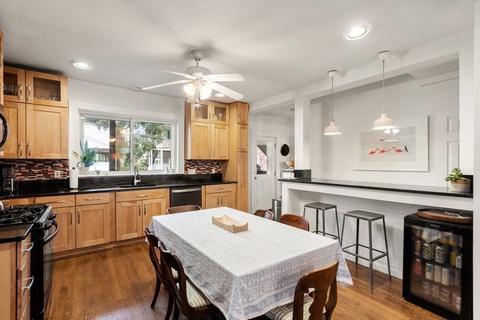 256 E St #1, Boston, MA 02127 photo 2