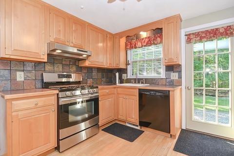 3 Cedar Cir, Townsend, MA 01469 photo 3