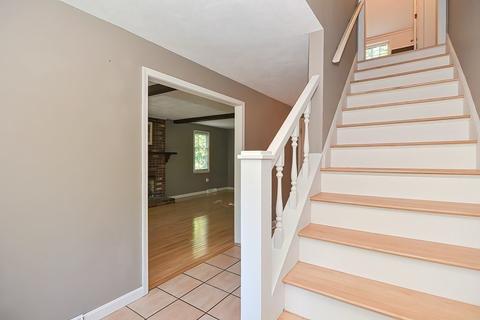 3 Cedar Cir, Townsend, MA 01469 photo 13