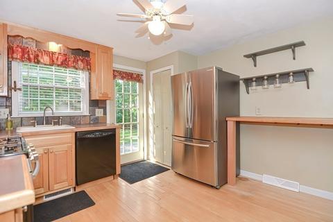3 Cedar Cir, Townsend, MA 01469 photo 5