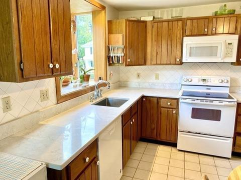 7 Abbott St, Danvers, MA 01923 photo 15