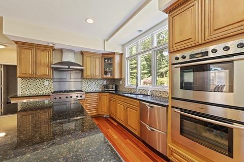 195 Pecunit St, Canton, MA 02021 photo 16