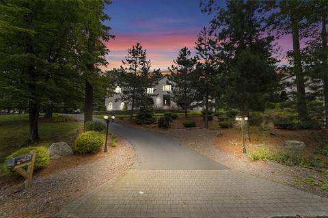 195 Pecunit St, Canton, MA 02021 photo 2
