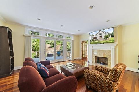 195 Pecunit St, Canton, MA 02021 photo 12