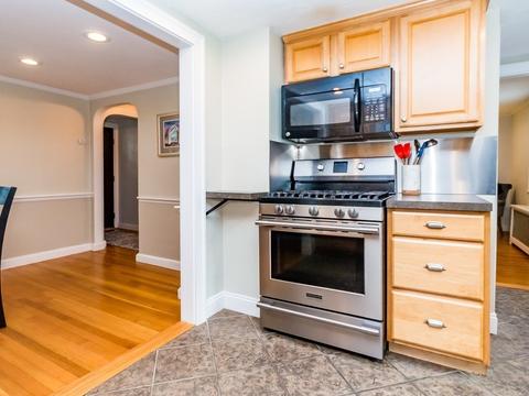 10 Harrison St, Reading, MA 01867 photo 10