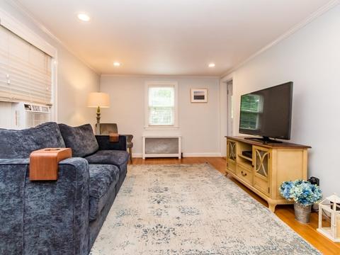 10 Harrison St, Reading, MA 01867 photo 17
