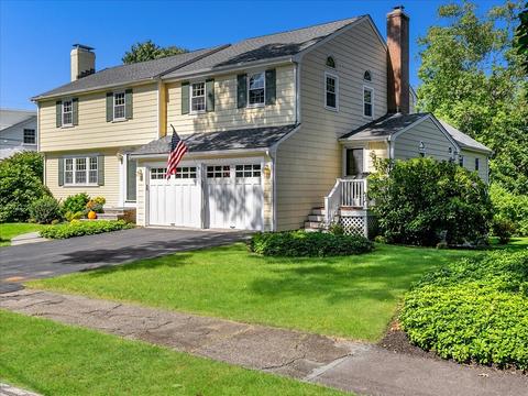 158 Meadowbrook Rd, Needham, MA 02492 photo 1