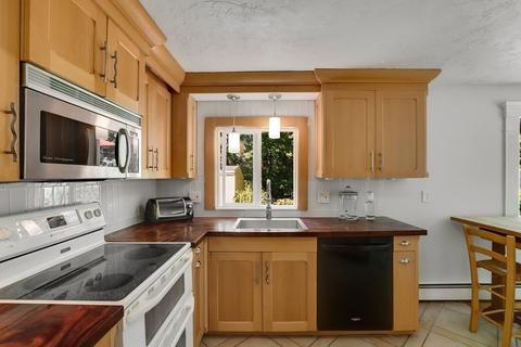 21 Mockingbird Ln, Maynard, MA 01754 photo 10