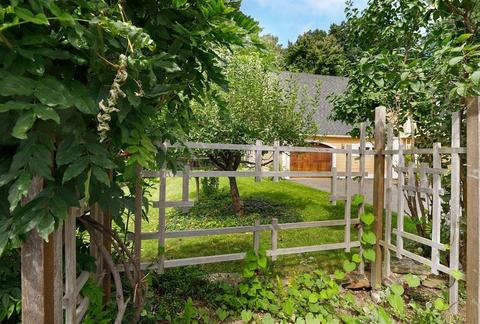 21 Mockingbird Ln, Maynard, MA 01754 photo 2