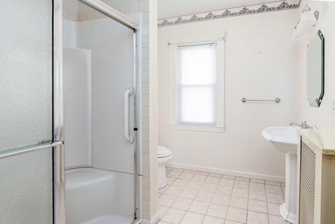 8 Grammont Rd, Worcester, MA 01607 photo 11