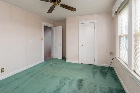 8 Grammont Rd, Worcester, MA 01607 photo 12