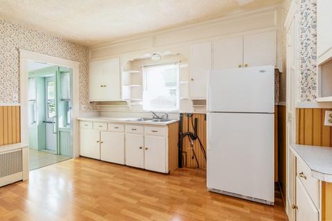 8 Grammont Rd, Worcester, MA 01607 photo 7
