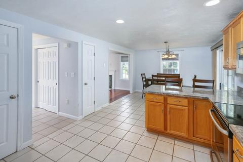 19 Malden Dr, Webster, MA 01570 photo 14