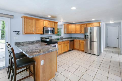 19 Malden Dr, Webster, MA 01570 photo 11