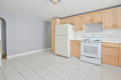 13 Hoyt St, Everett, MA 02149 photo 21
