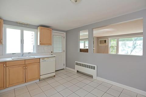 13 Hoyt St, Everett, MA 02149 photo 23