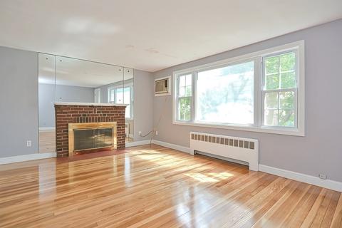 13 Hoyt St, Everett, MA 02149 photo 7