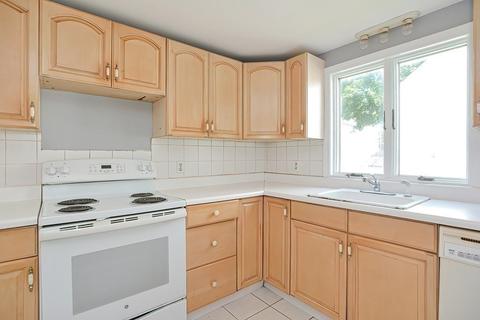 13 Hoyt St, Everett, MA 02149 photo 24